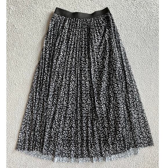 Sincerely Jules Midi Skirt Small Leopard Animal Pleated Stretch Gray Black - Picture 1 of 13